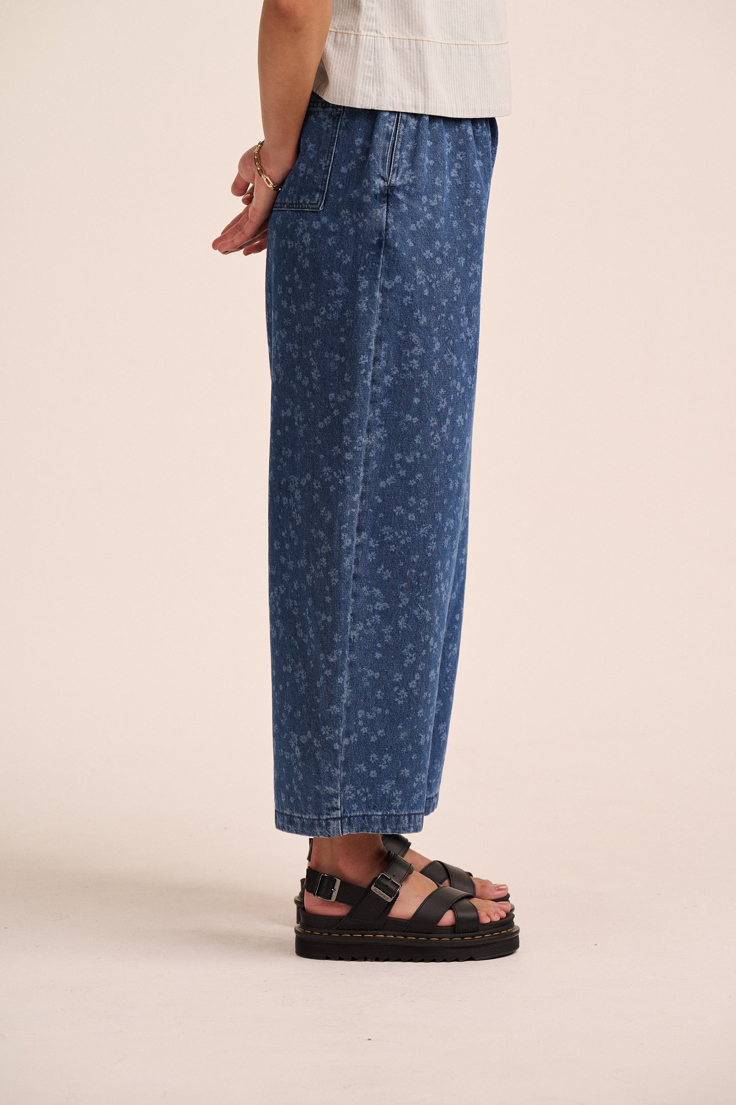 Ottie Denim Trousers - Floral Mid Wash