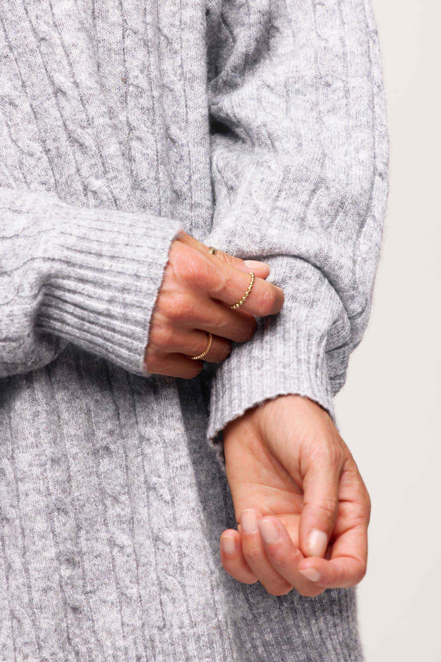 Cozy Knit Cable Crewneck Sweater | Heather Grey