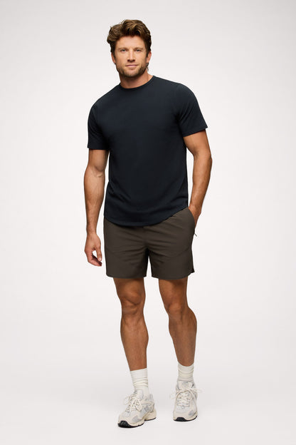 Freeform Curved Hem Tee | Black