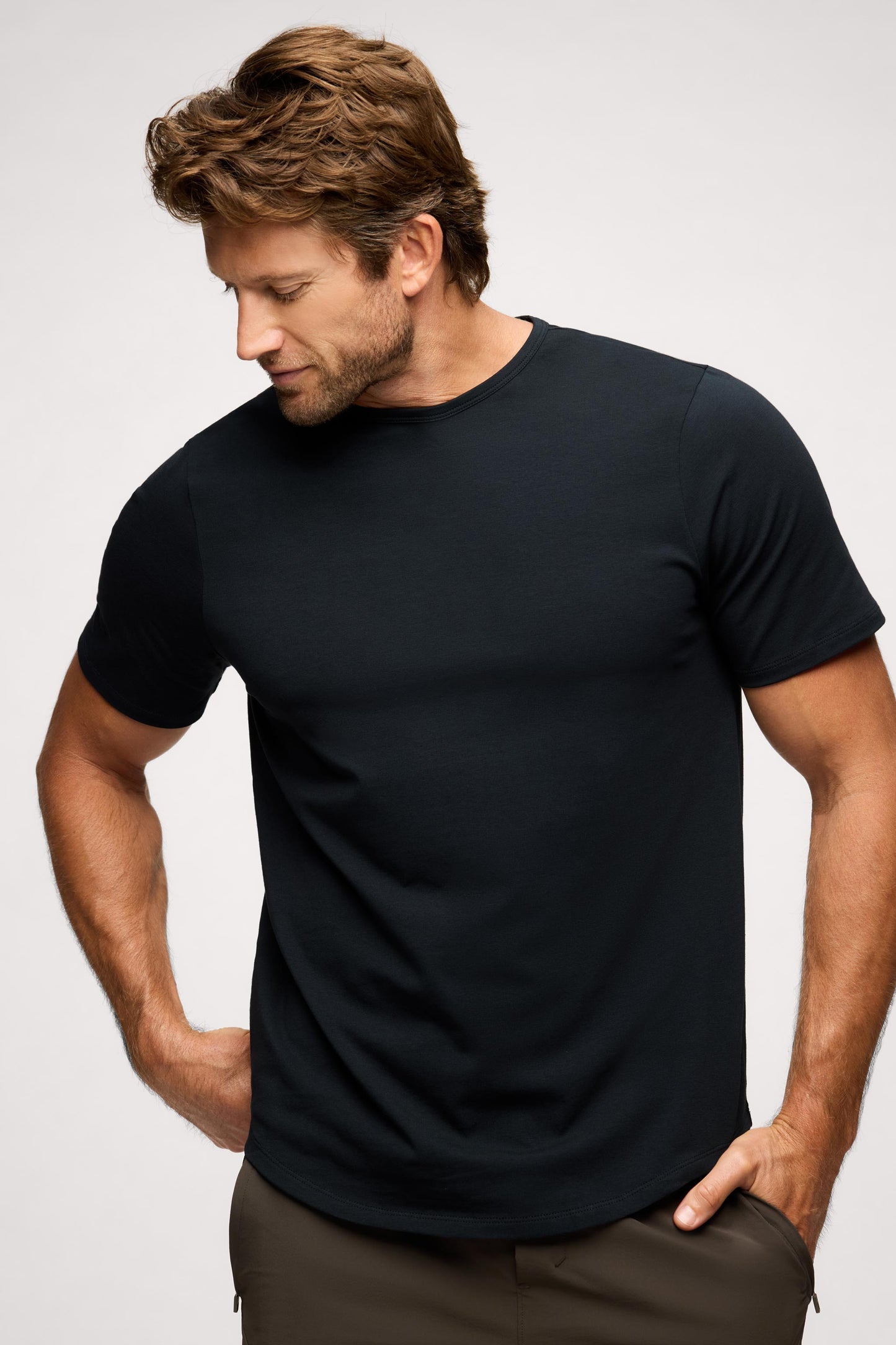 Freeform Curved Hem Tee | Black