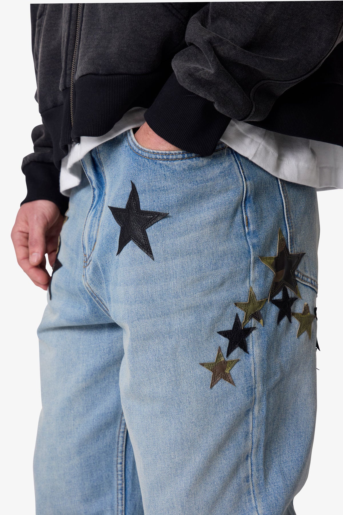 Baggy Camo Star Patch Denim - Medium Blue
