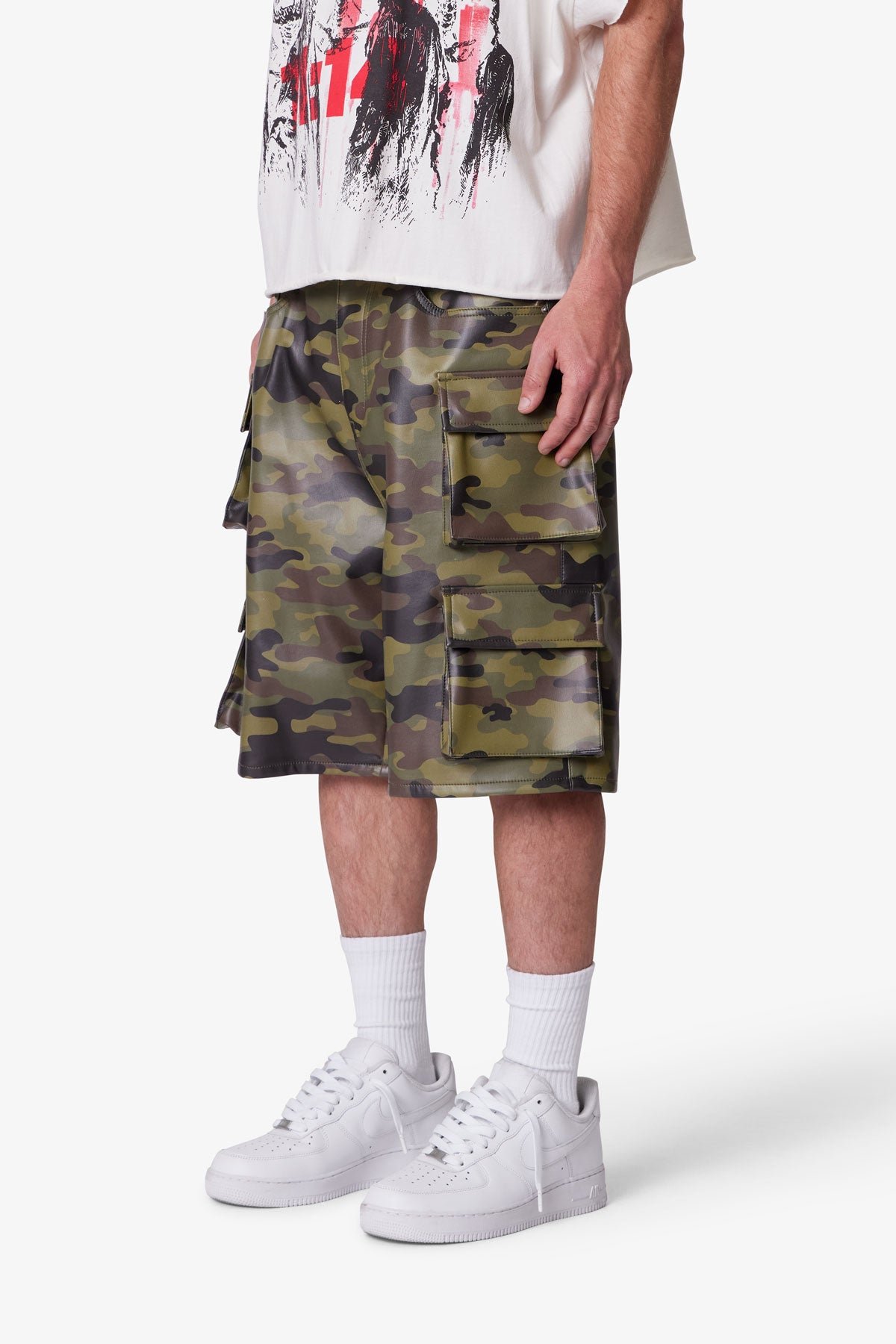Baggy Leather Cargo Shorts - Camo