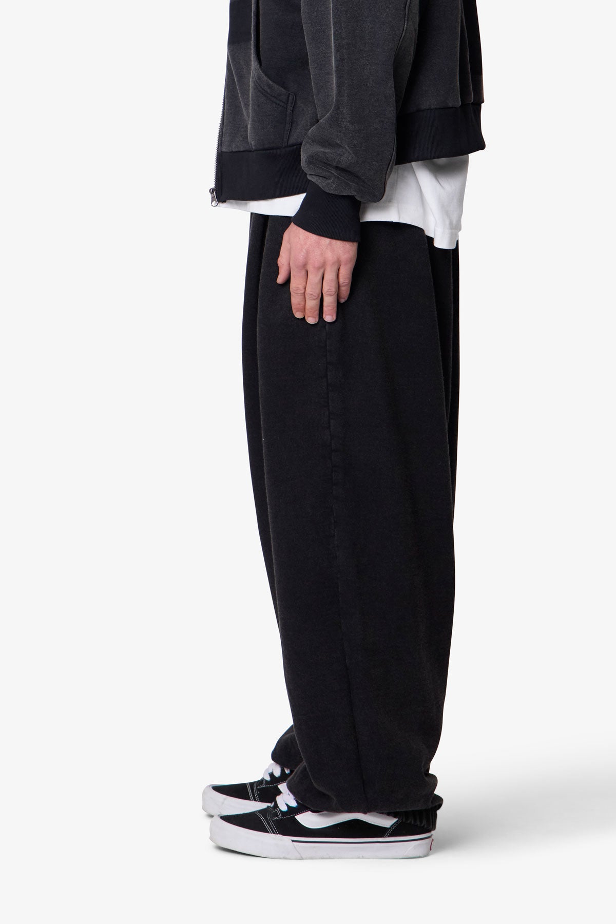 Cinched Baggy Sweatpants - Washed Black