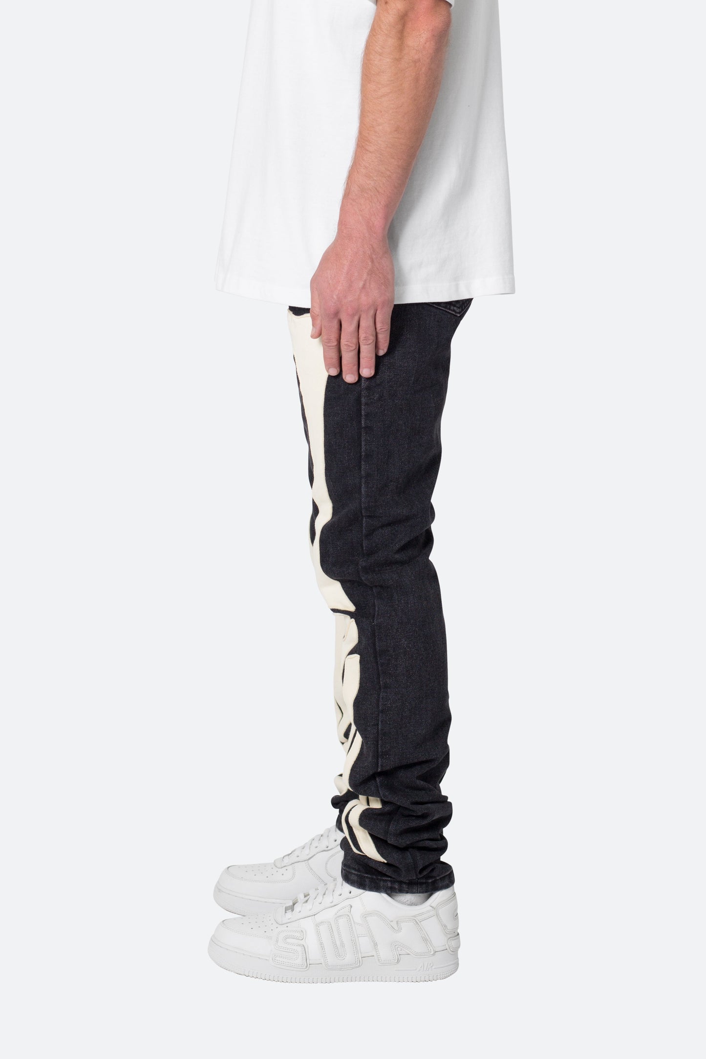 D184 Skeleton Straight Denim - Black/White