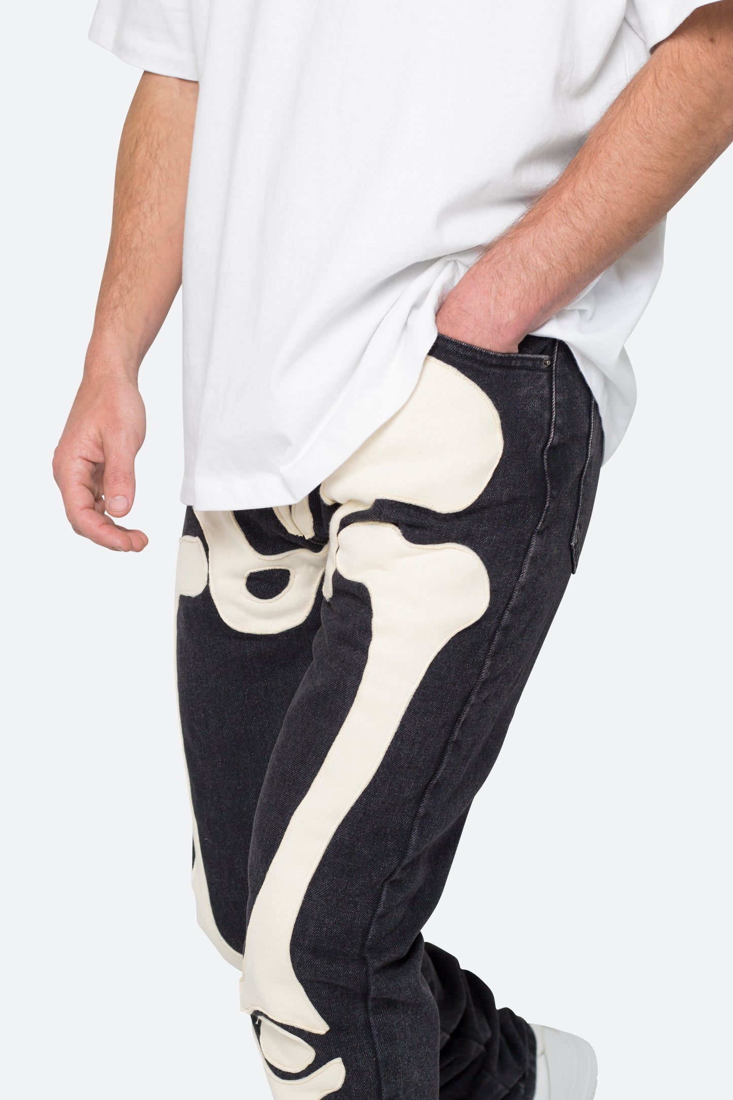 D184 Skeleton Straight Denim - Black/White