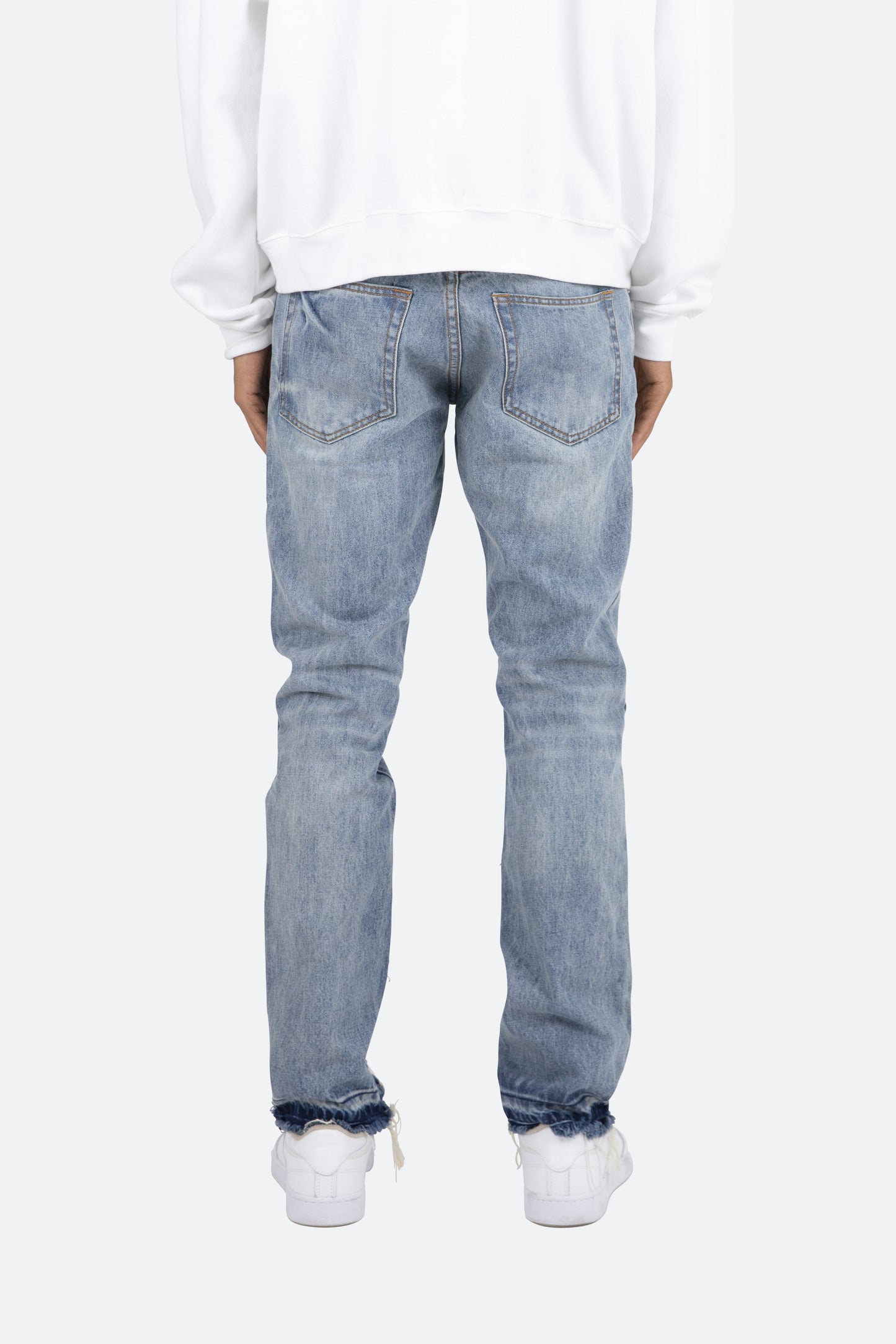 D198 War Straight Denim - Blue/White