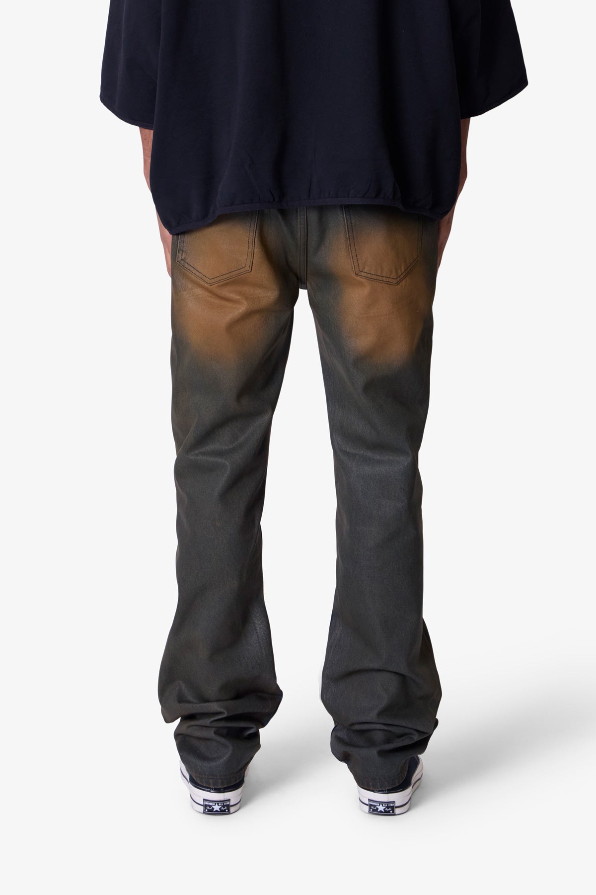 D732 Rust Wash Denim - Black/Brown
