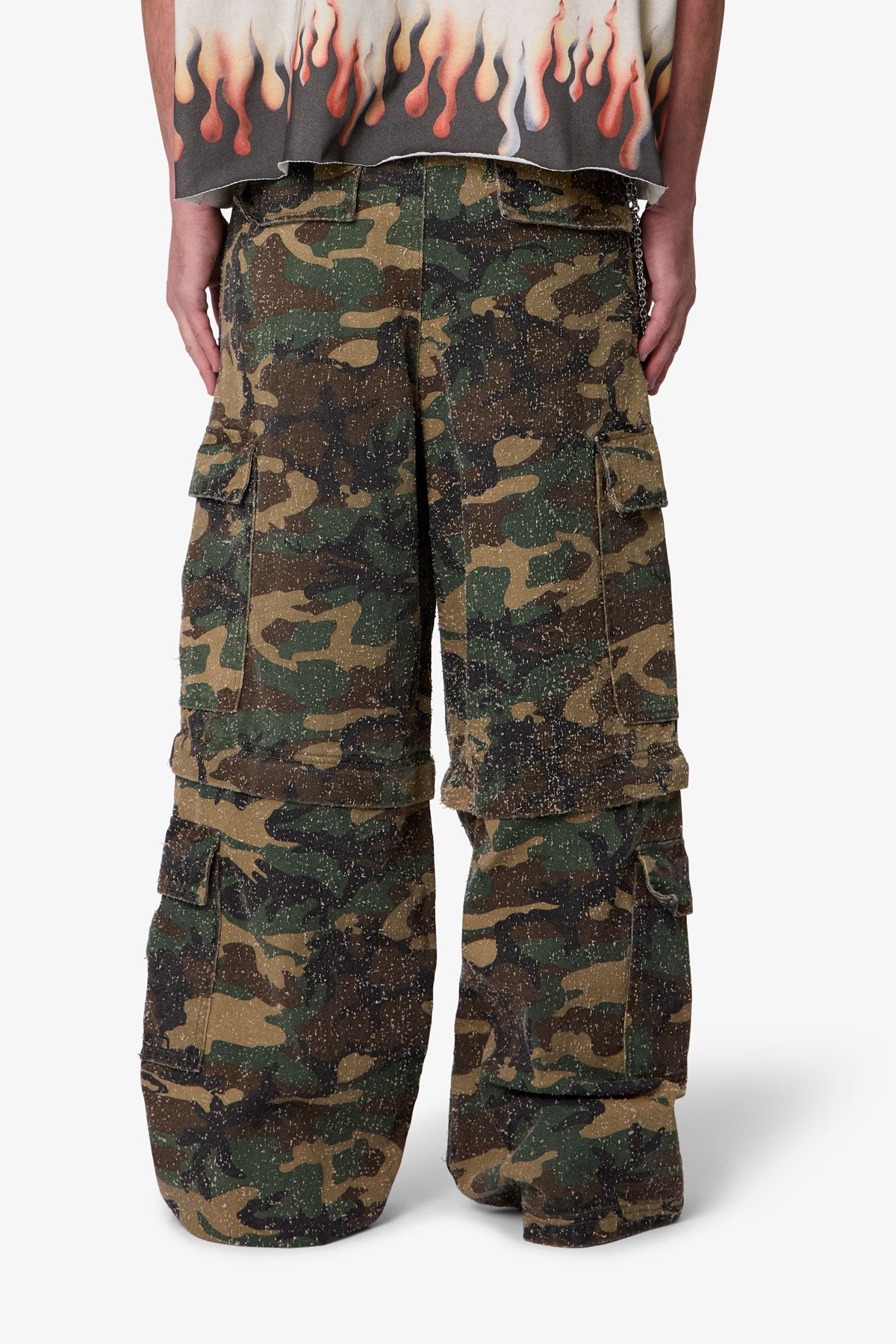 Distressed Rave Cargo Pants - Camo