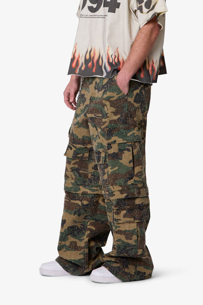 Distressed Rave Cargo Pants - Camo