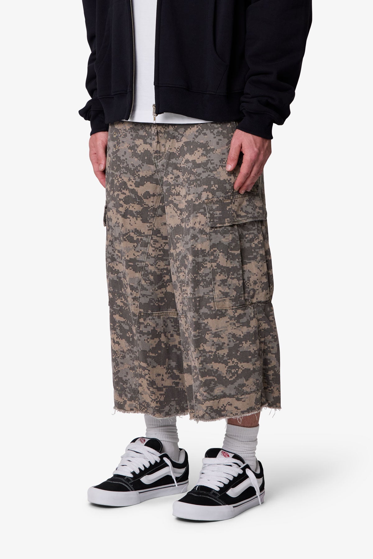 Extra Long Cargo Shorts - Digi Camo