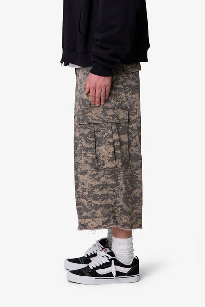 Extra Long Cargo Shorts - Digi Camo