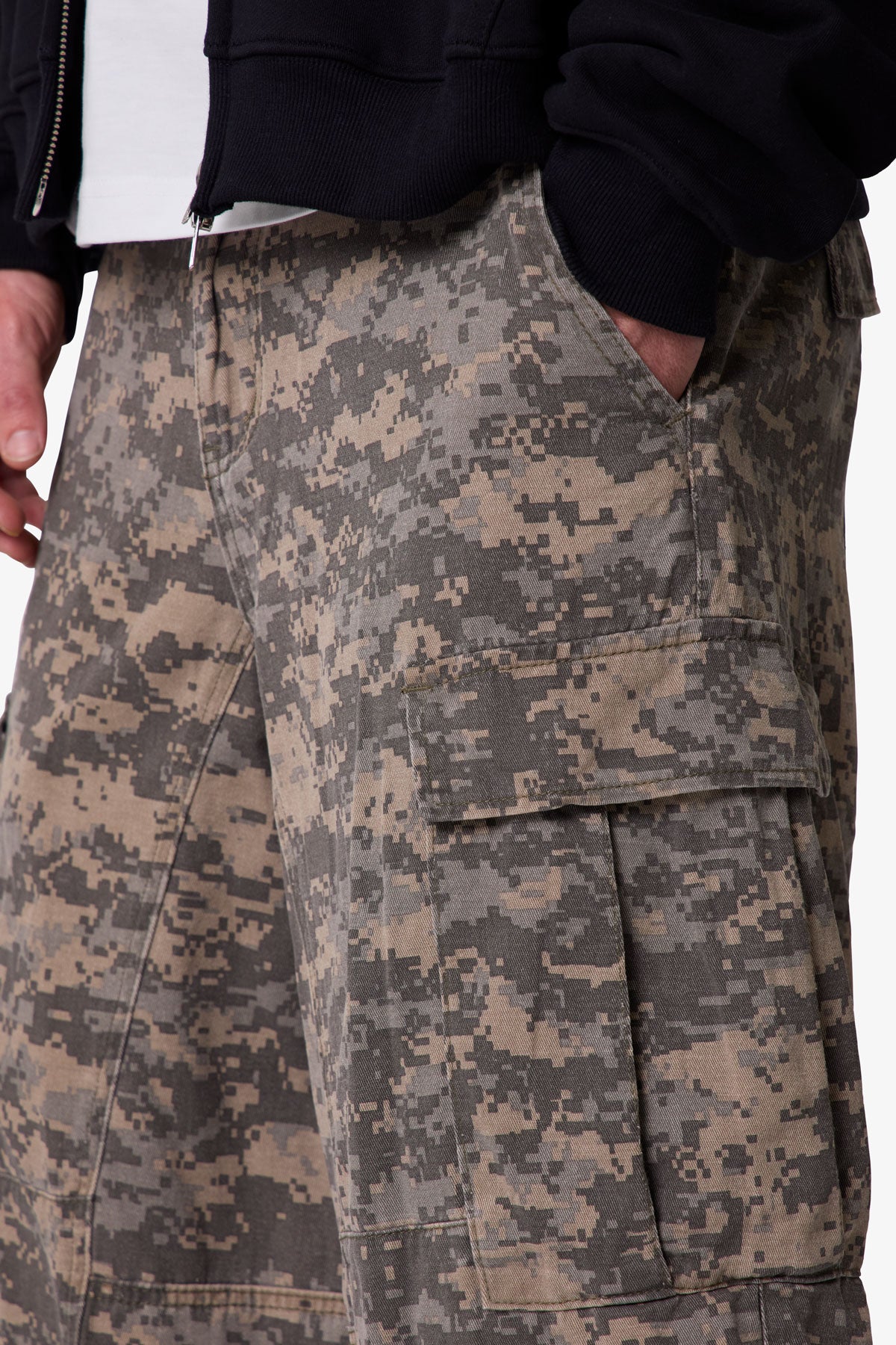 Extra Long Cargo Shorts - Digi Camo