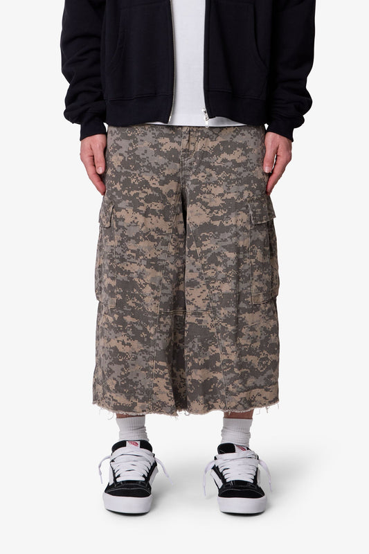 Extra Long Cargo Shorts - Digi Camo