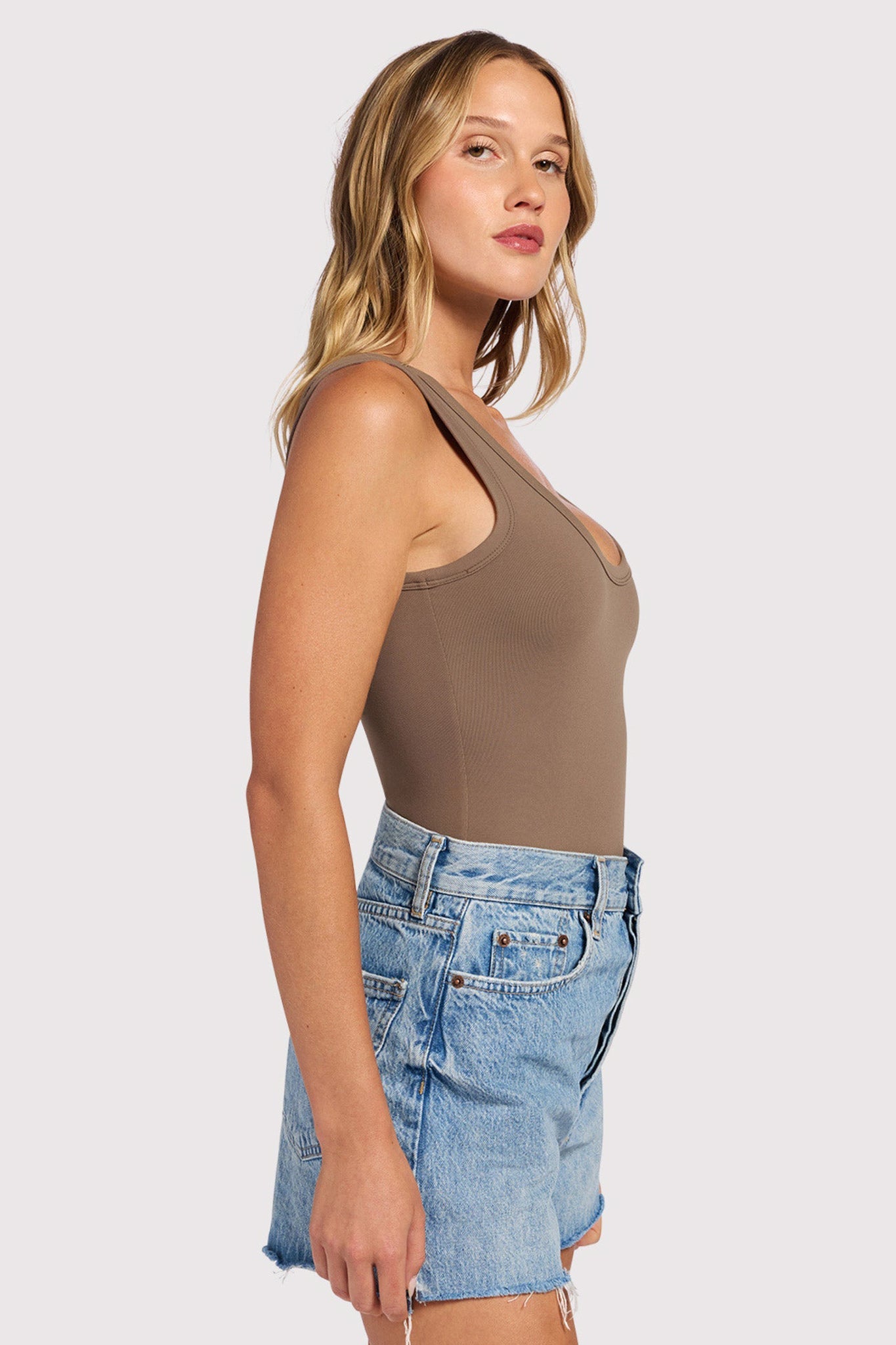 Seamless Scoop Tank Bodysuit | Mocha