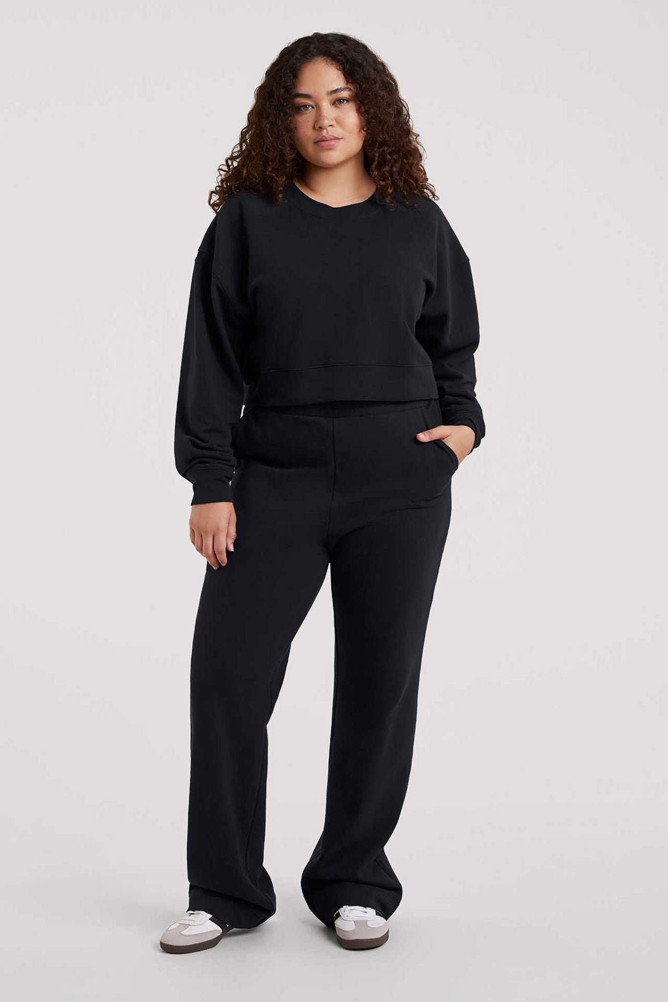 Cropped Crewneck Sweatshirt | Black
