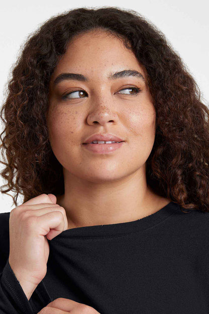 Vintage Cotton Long Sleeve Everyday T-Shirt | Black