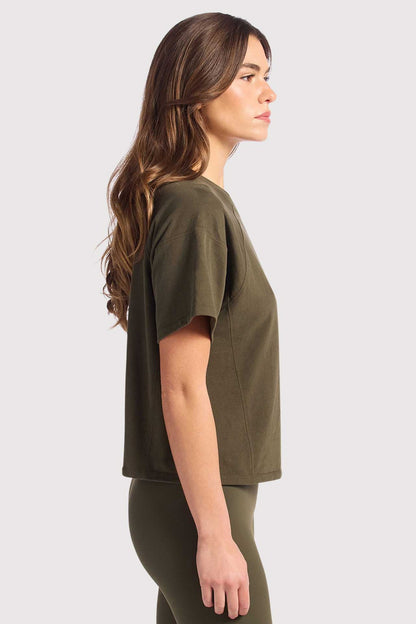 Steady Seamed Tee | Darkest Olive