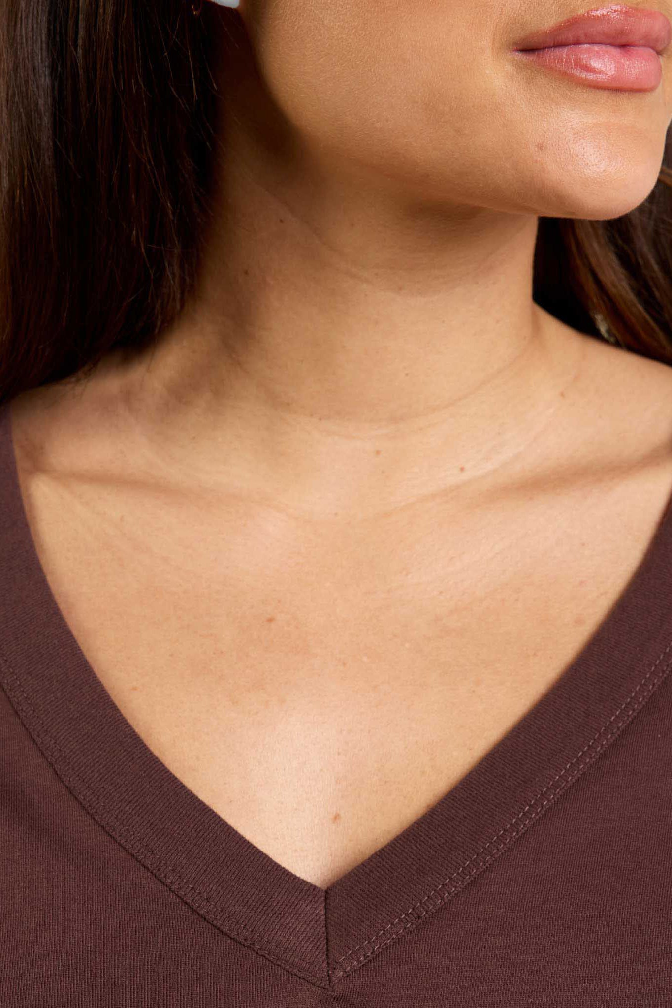 Boxy V-Neck Tee | Coffee