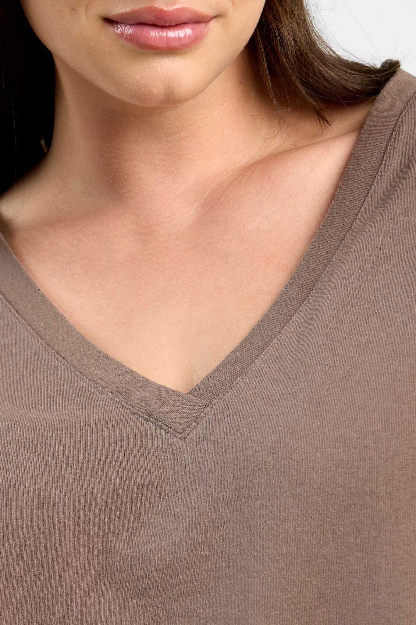 Vintage Cotton V-Neck Everyday T-Shirt | Mocha