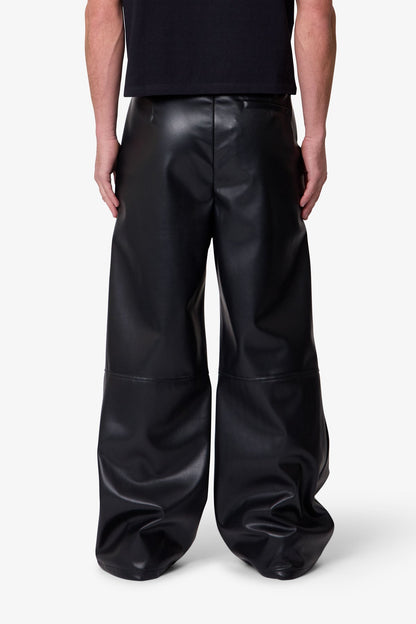 Leather Pleated Trouser - Black