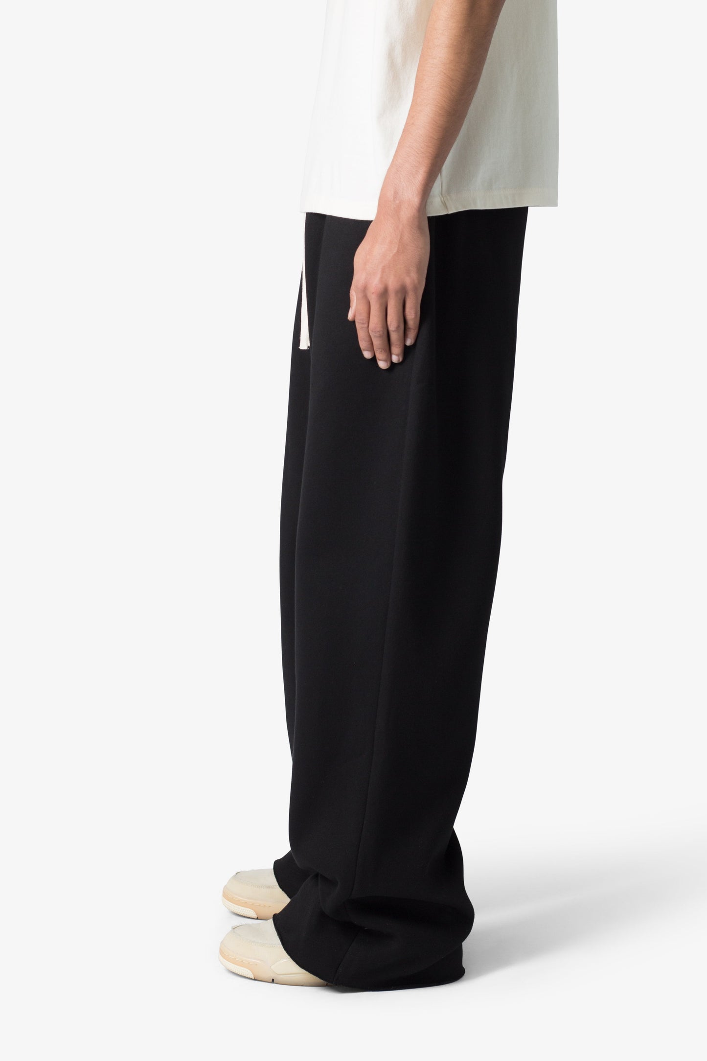 Lightweight Ultra Baggy Sweatpants - Black