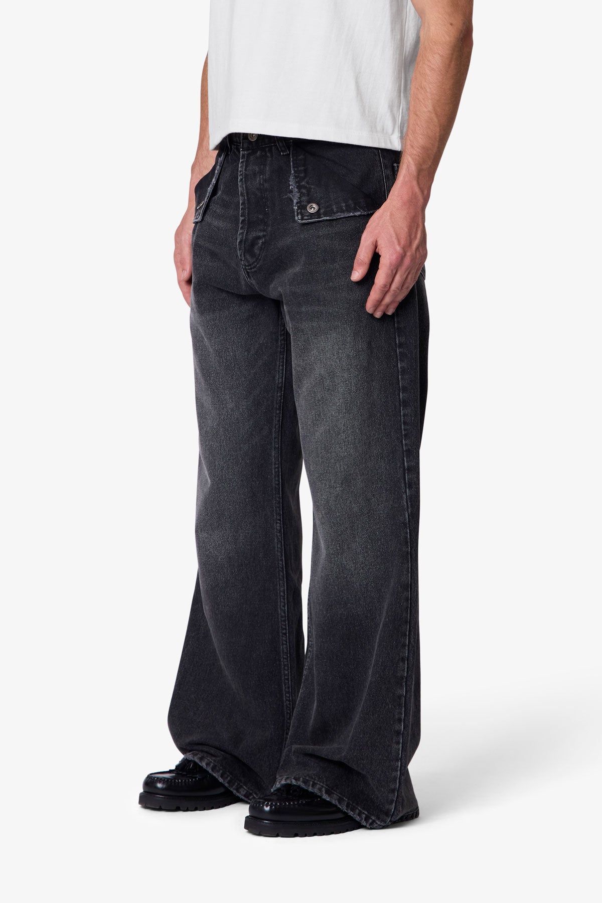 Mule Pocket Kick Flare Denim - Washed Black