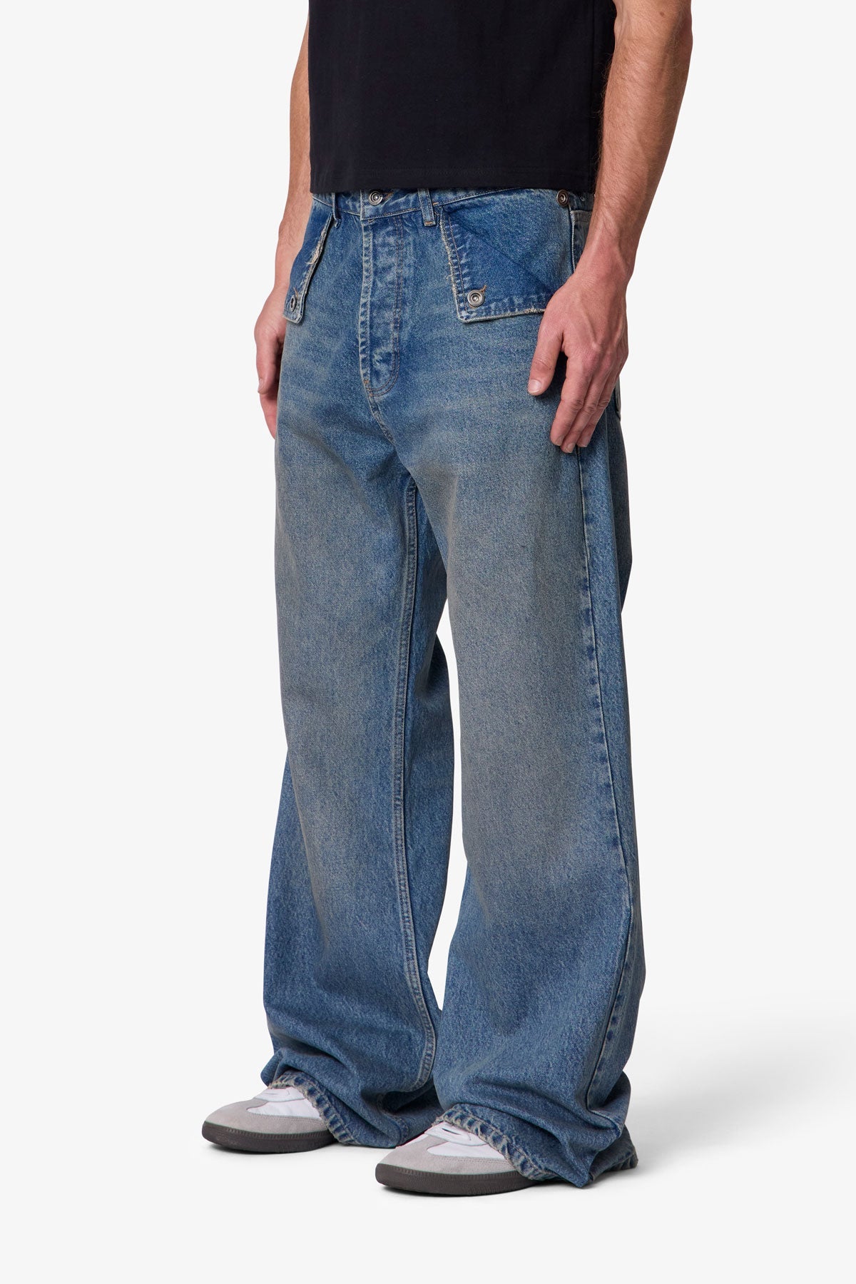 Mule Pocket Kick Flare Denim - Washed Blue