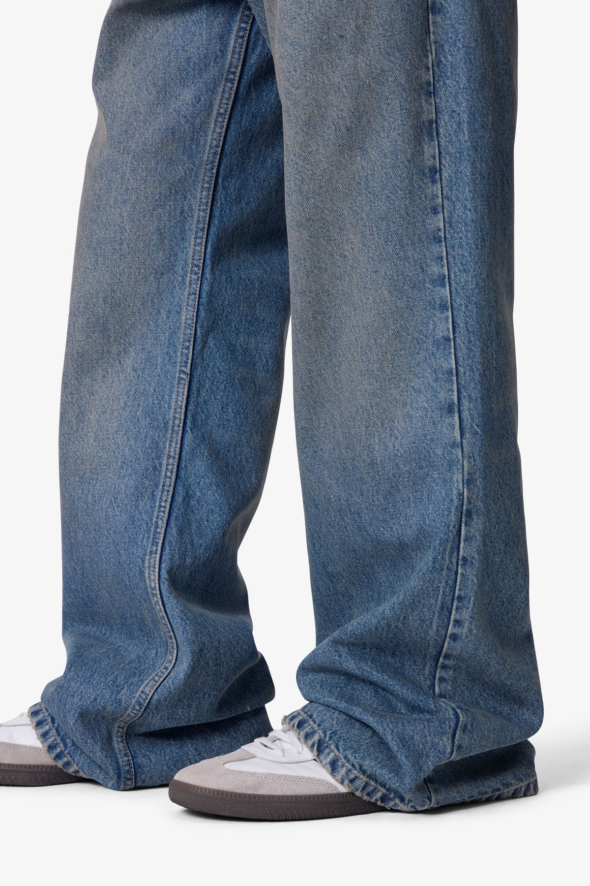 Mule Pocket Kick Flare Denim - Washed Blue