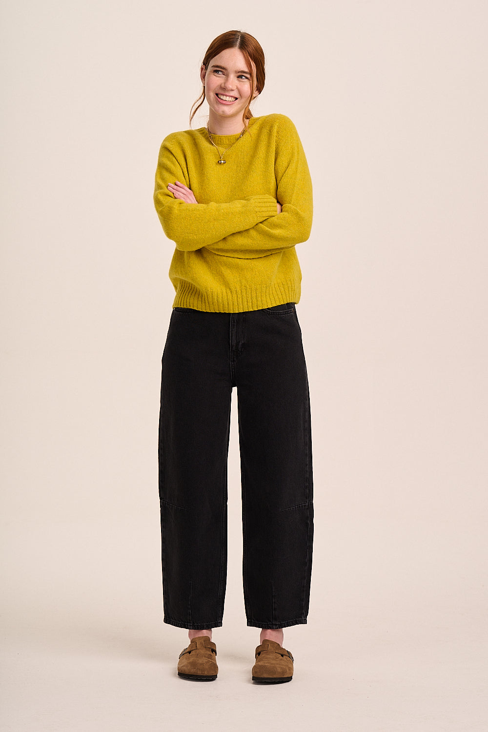Maggie Barrel Leg Jean - Black