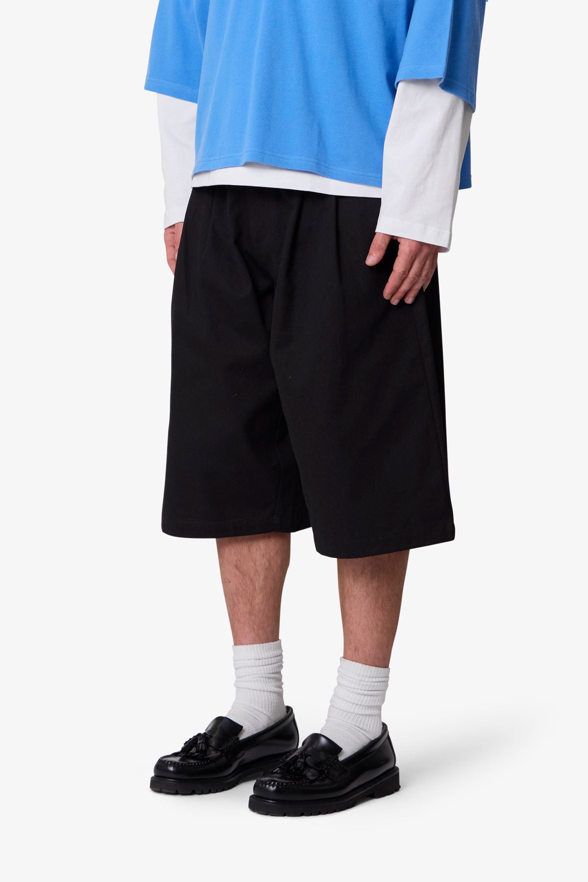 Pleated Twill Shorts - Black