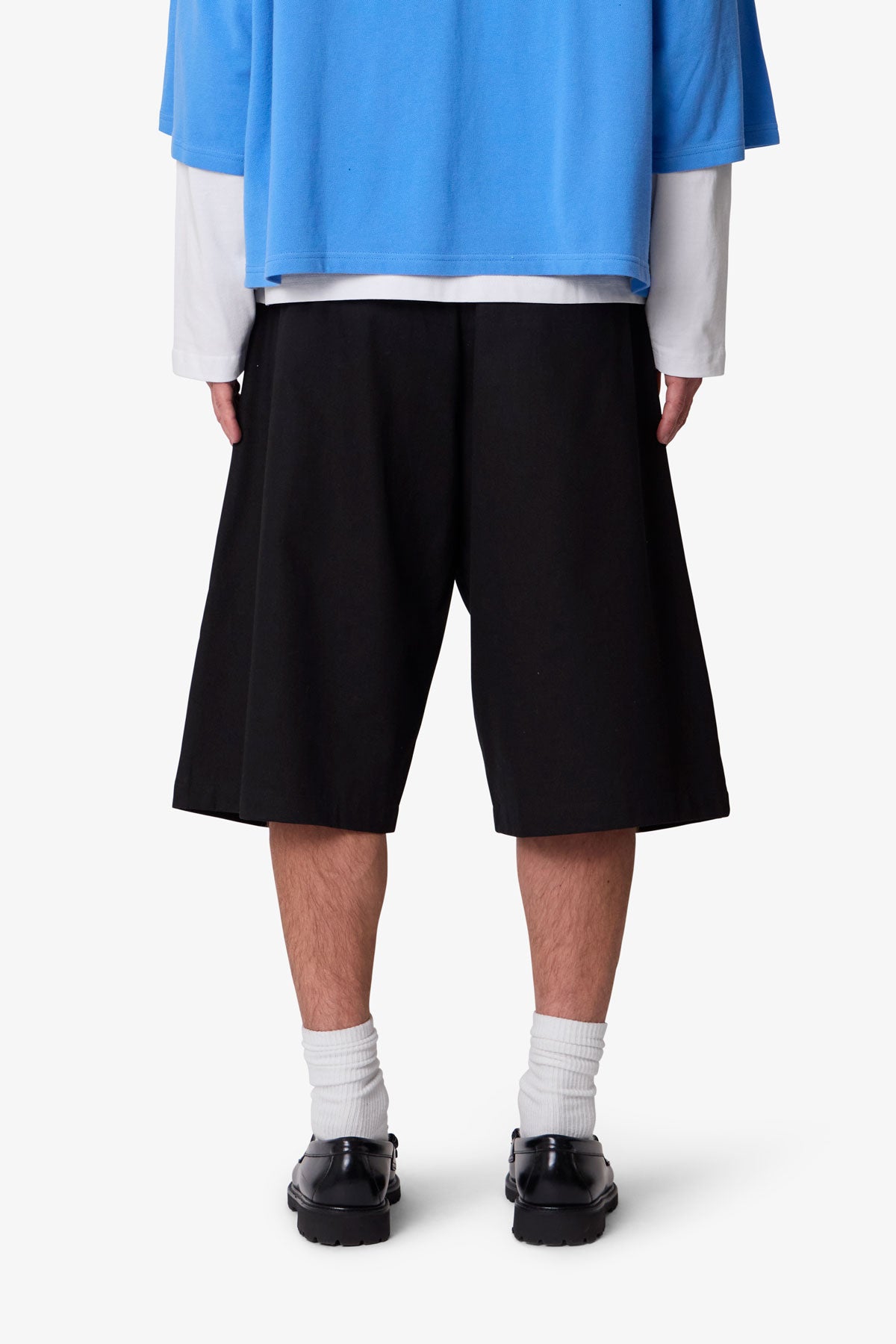Pleated Twill Shorts - Black