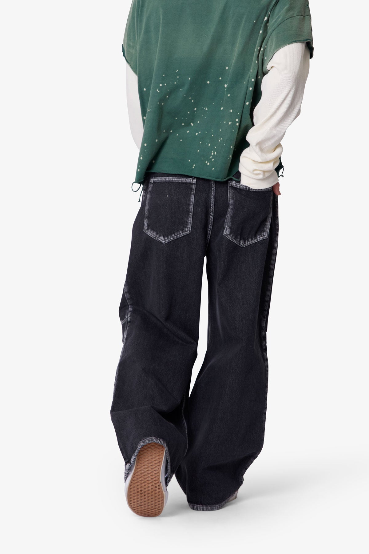 Raw Pleated Denim - Rinsed Black