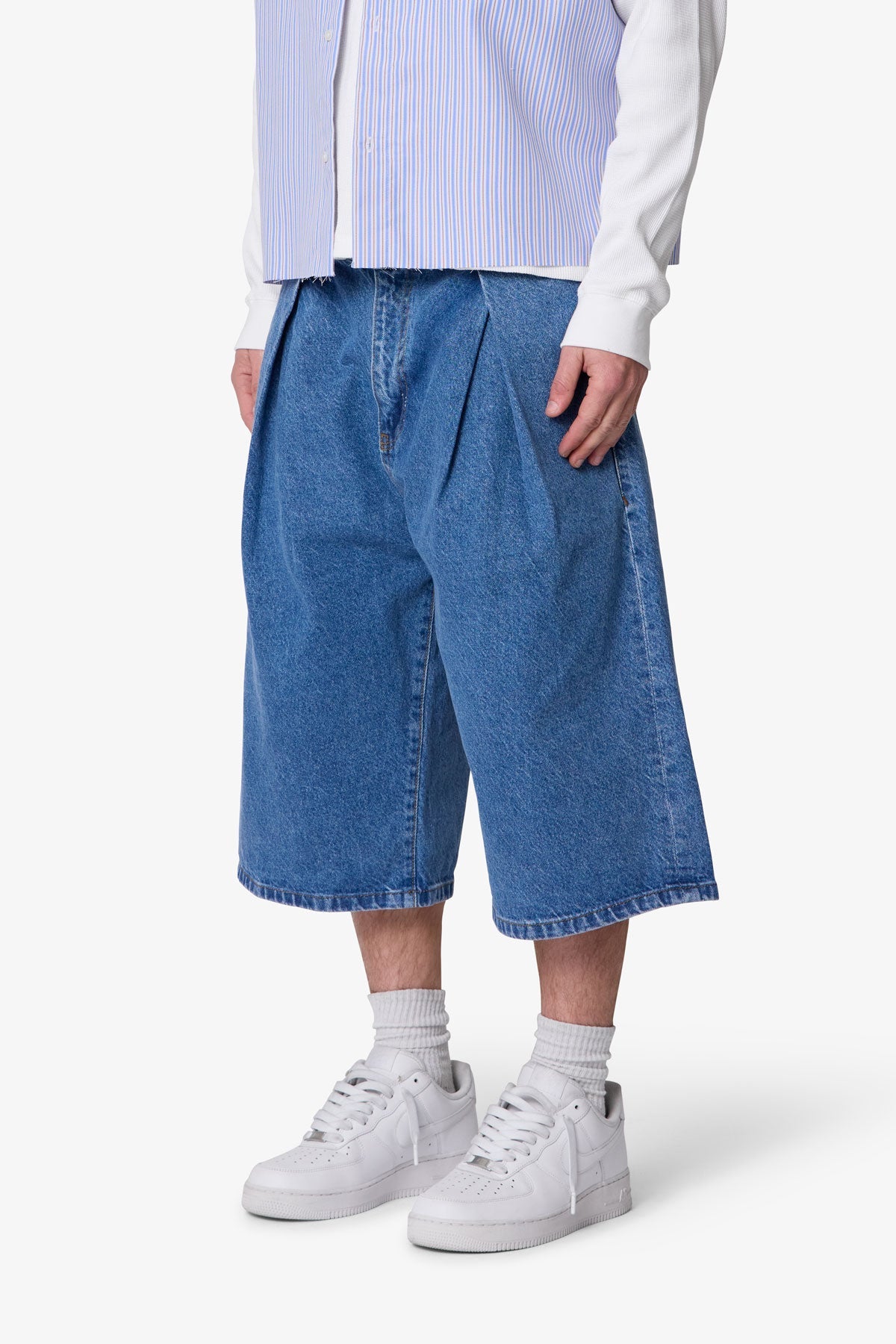 Ultra Baggy Pleated Denim Shorts - Washed Blue