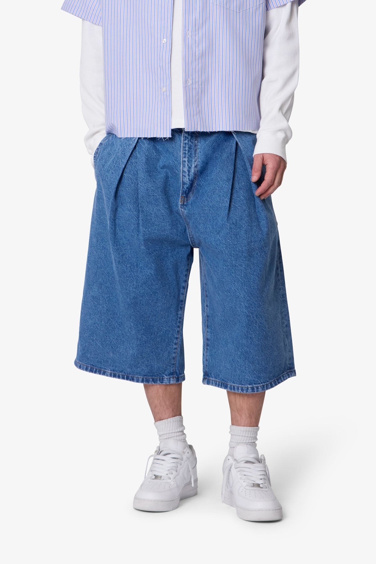 Ultra Baggy Pleated Denim Shorts - Washed Blue