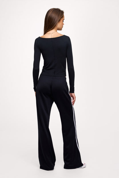 Slinky Jersey Boat Neck Long Sleeve Shirt | Black