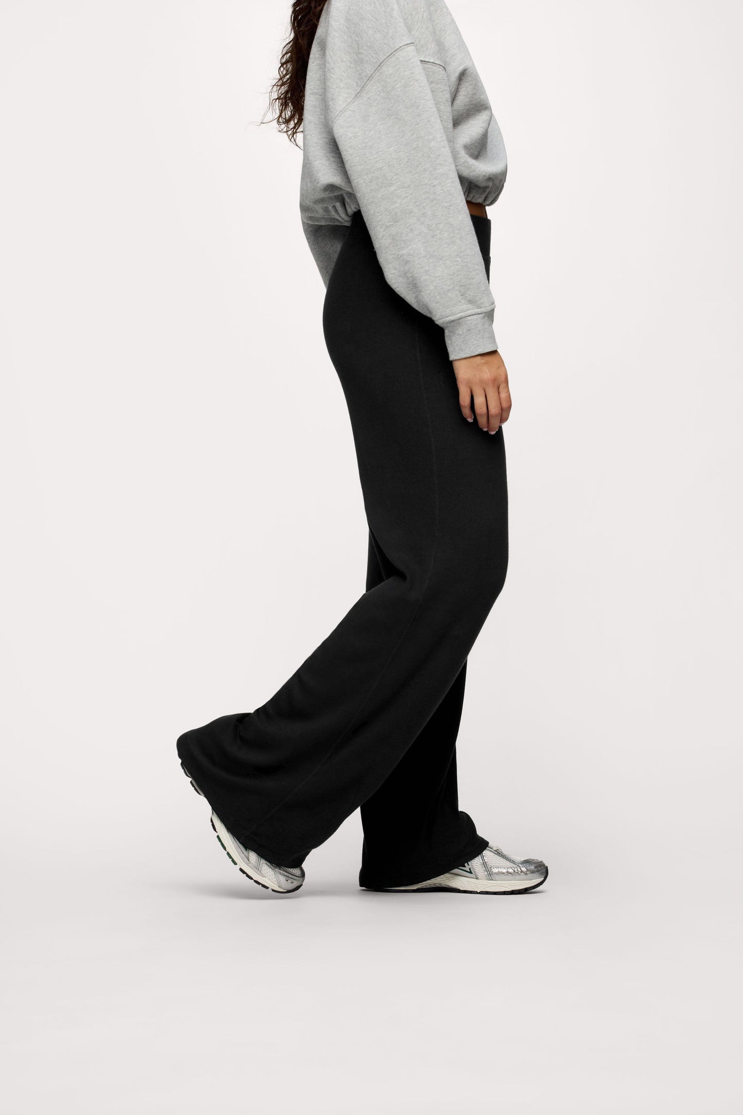 Slinky Rib Streamline Pant | Black