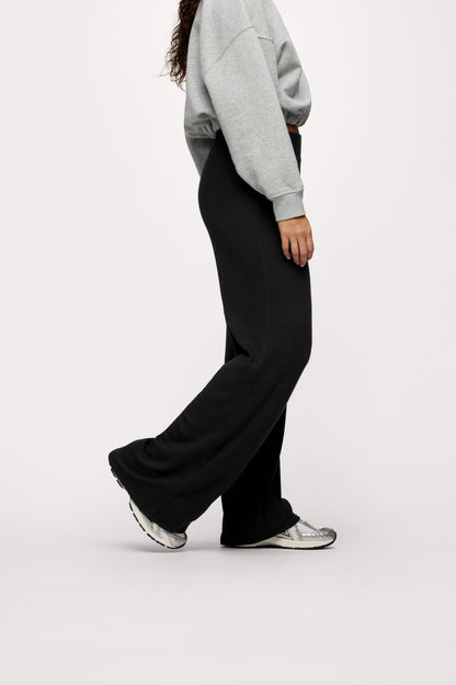 Slinky Rib Streamline Pant | Black