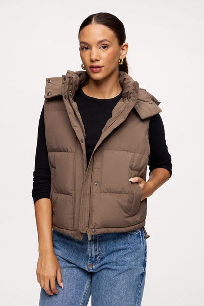 Peak Puffer Vest