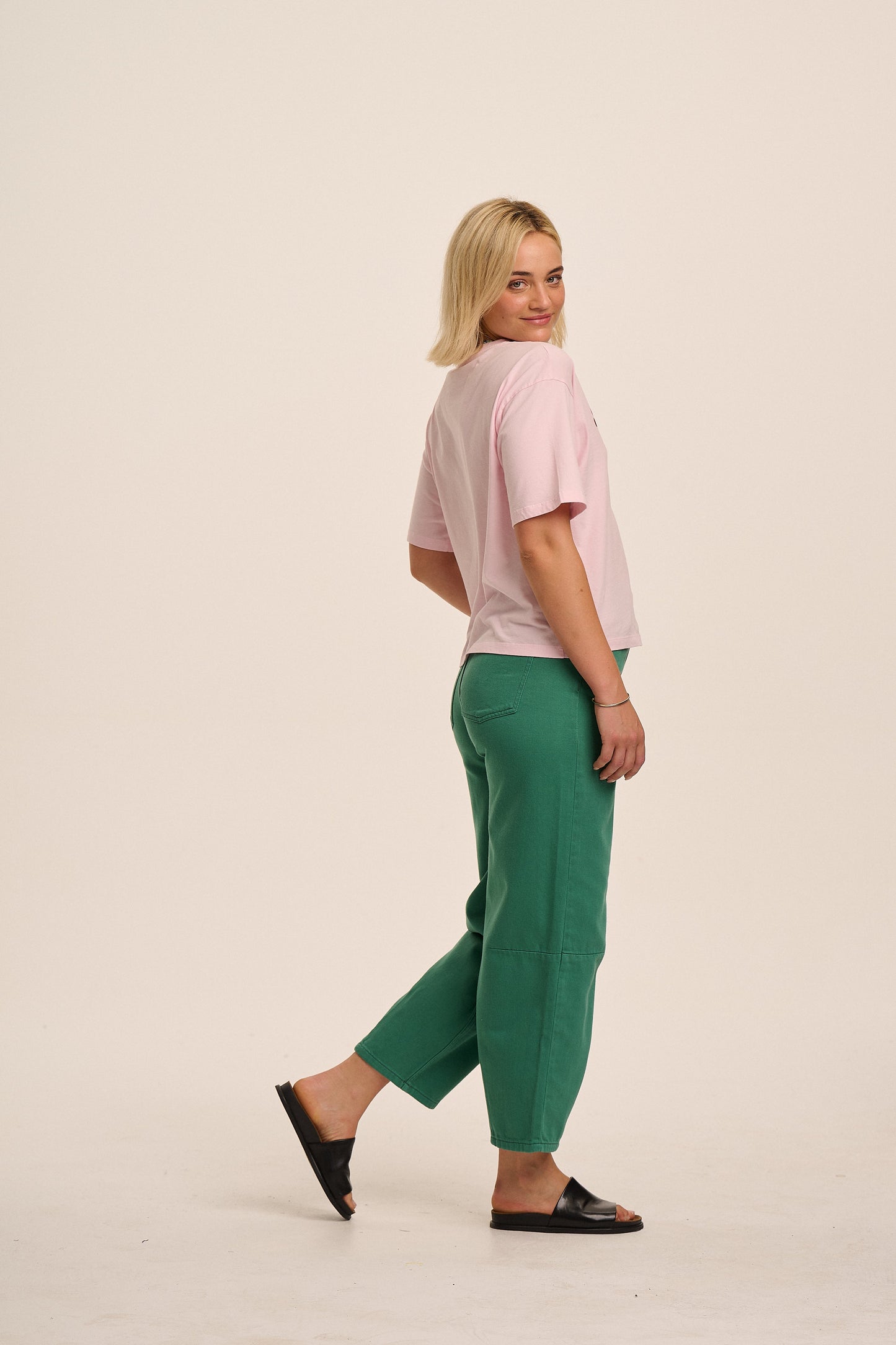 Maggie Barrel Leg Jean - Green