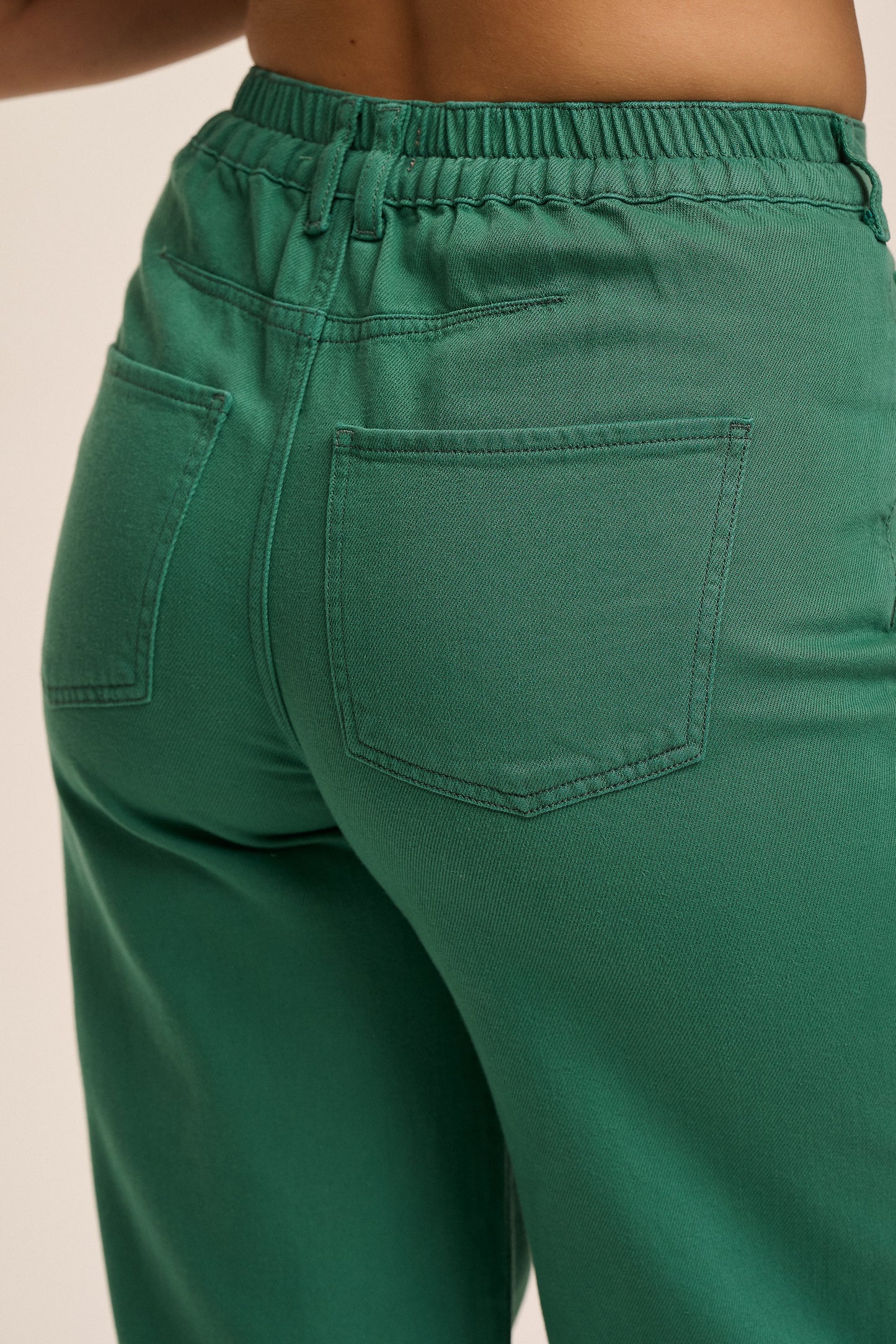 Maggie Barrel Leg Jean - Green