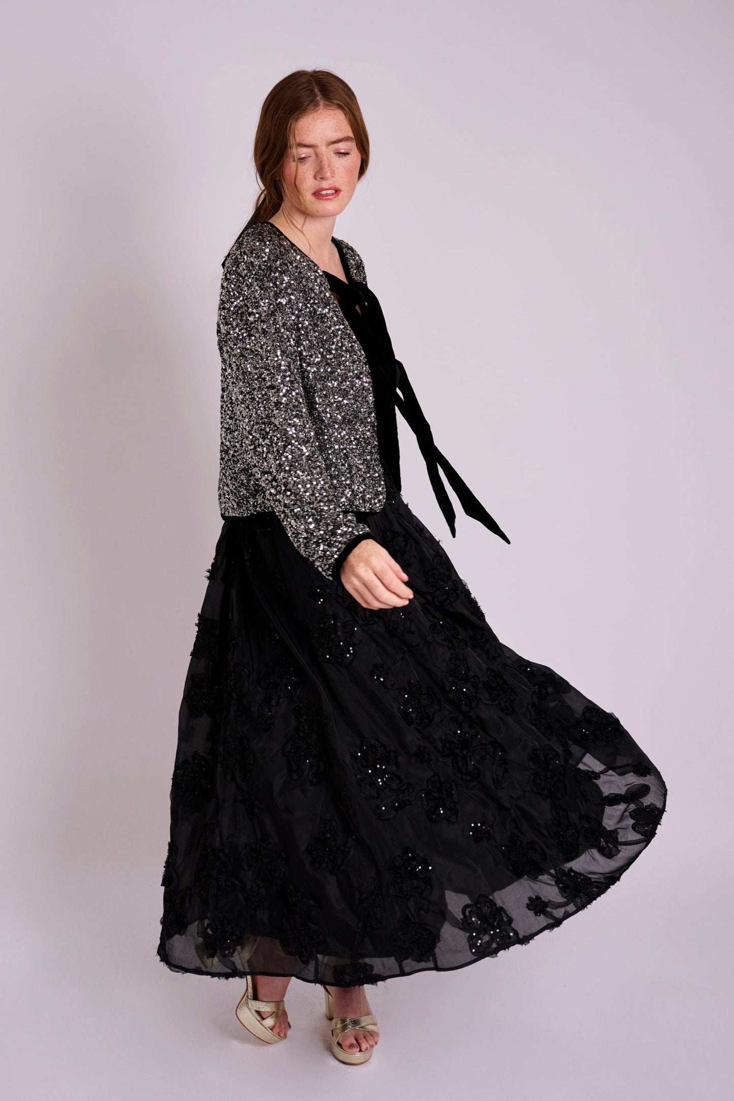 Eva Applique Circle Skirt - Black