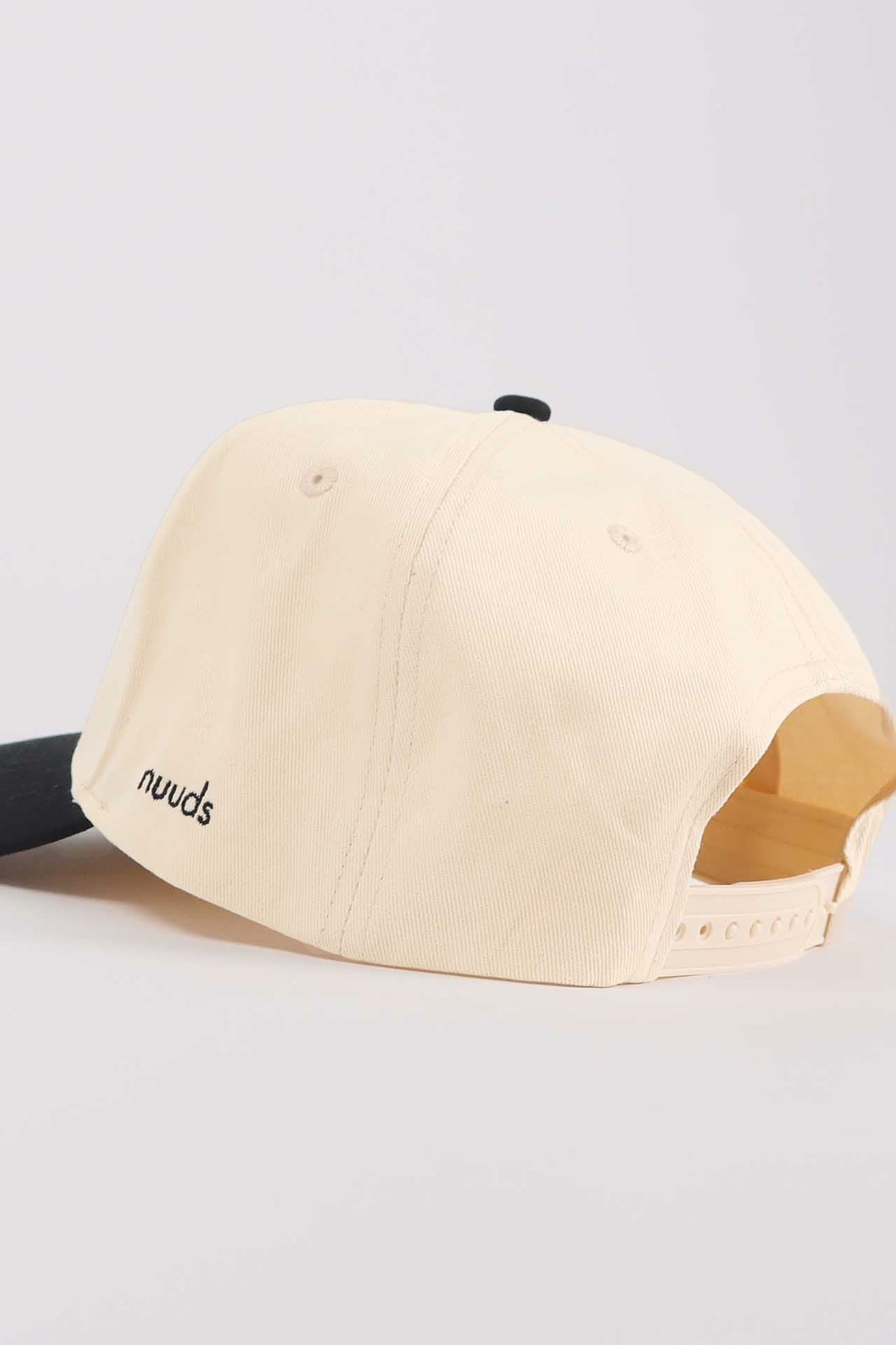 nuuds Real Bodies Hat