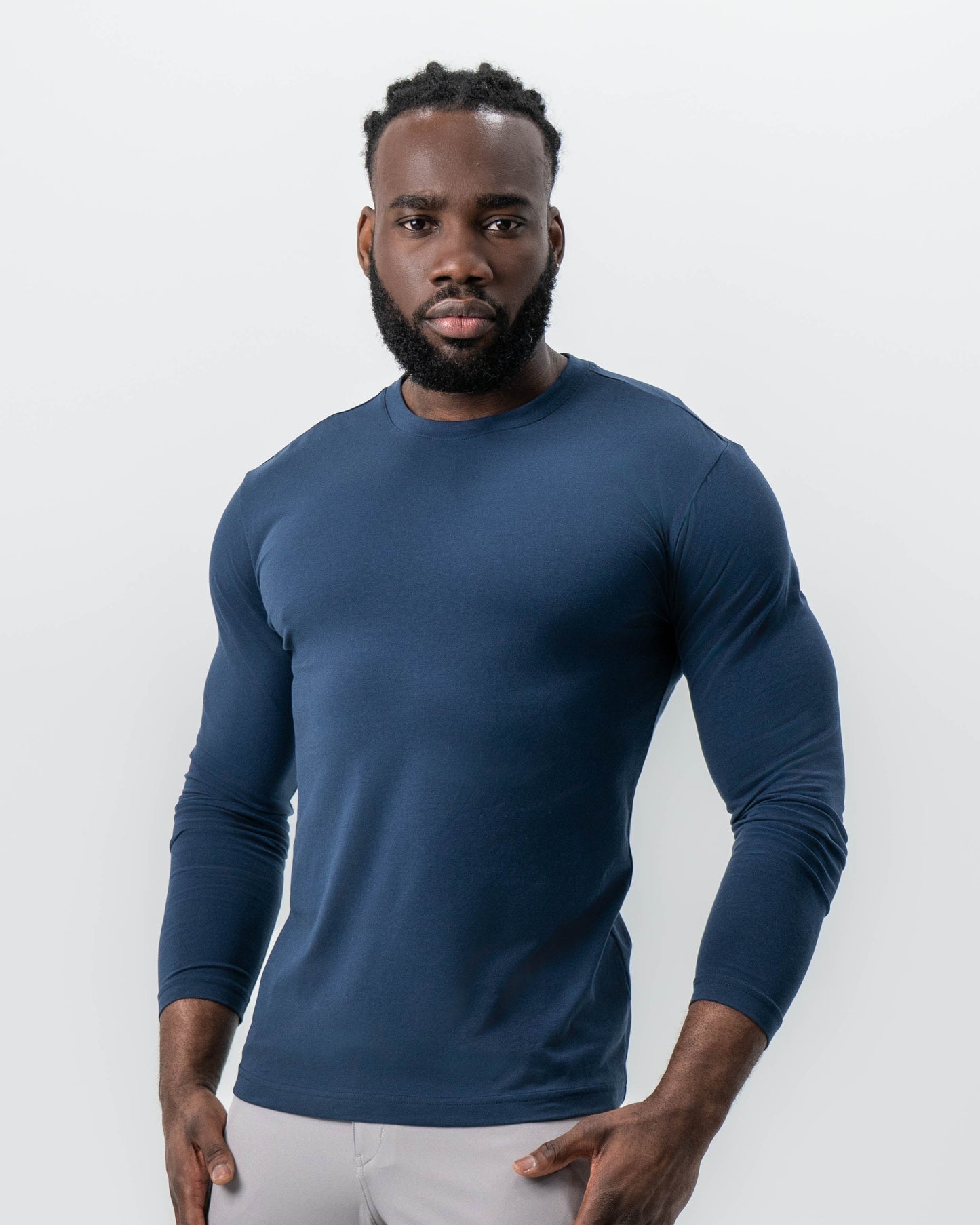 "The Ridgefield" Navy Long Sleeve Crewneck