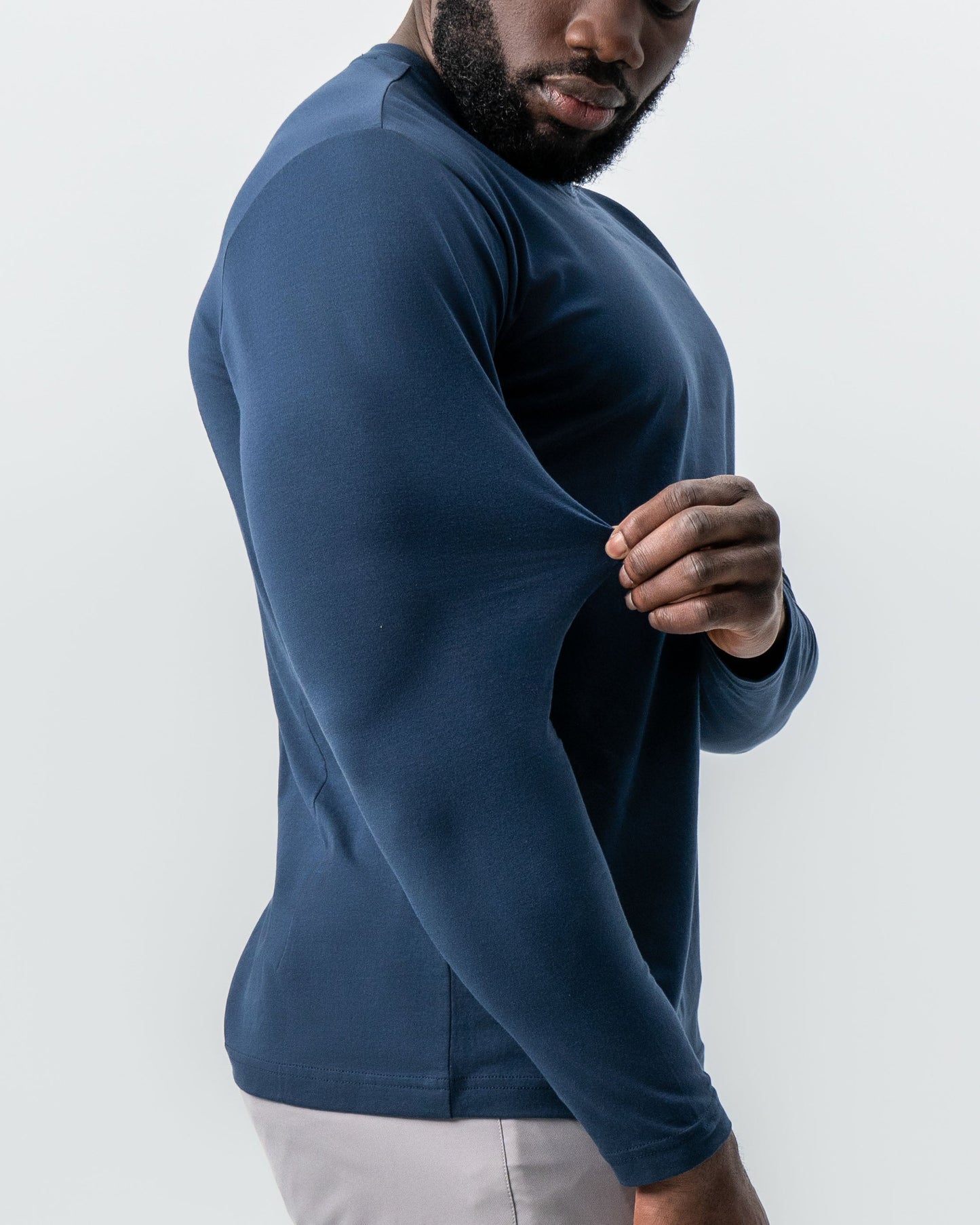 "The Ridgefield" Navy Long Sleeve Crewneck